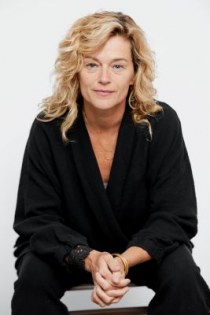 Jo Kelly ©To Be Or Not To Act